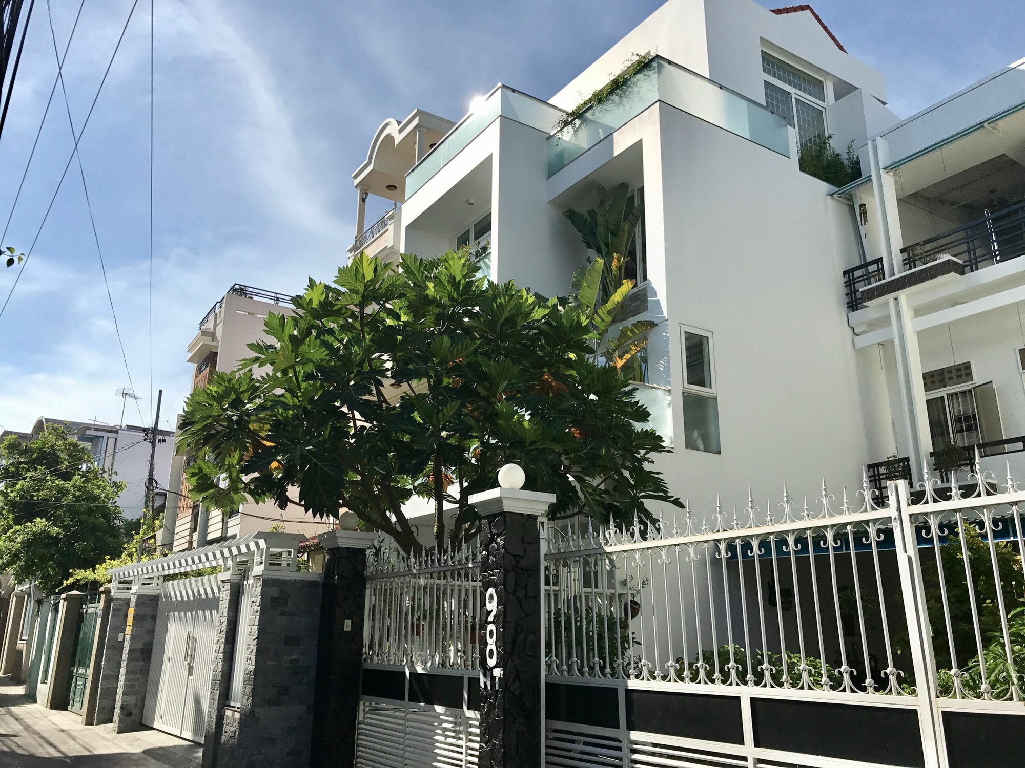 Vivid Garden Homestay ニャチャン エクステリア 写真